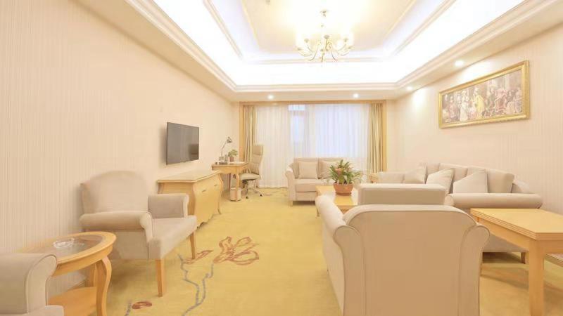 Venus International Hotel Nanhui Zewnętrze zdjęcie